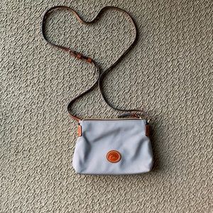 Crossbody purse